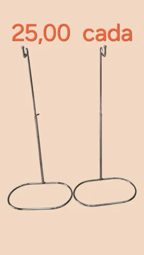 Vendo suporte para expor bolsas para venda