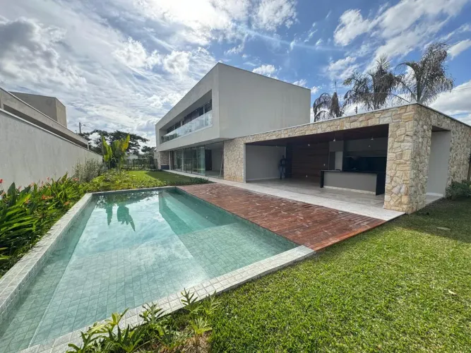 Casa em Lagoa Santa no Condomínio Vitória Golf