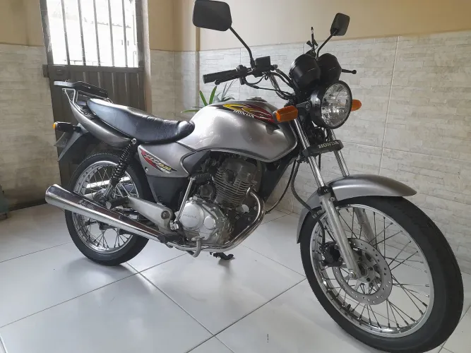 Honda Cg Esd ano modelo 2001 super conservada