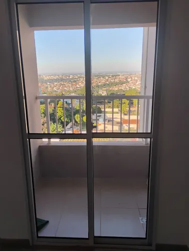 Porta de Varanda 1,15x2,11m nova,800,00$