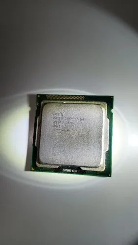 Intel i7 2600 3.4ghz. Soquete 1155