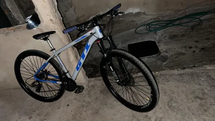 Bicicleta aro 29 quadro GTI