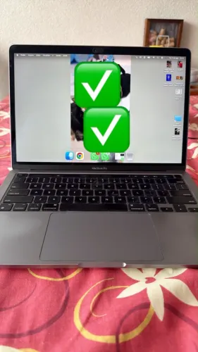Macbook Pro M1 com Touch Bar