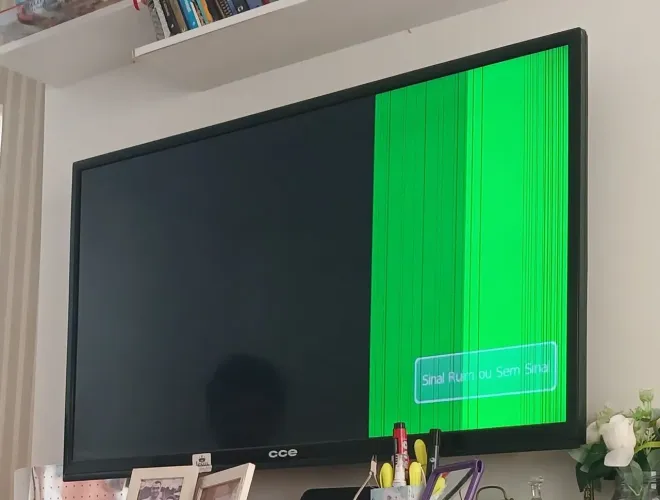 TV com defeito