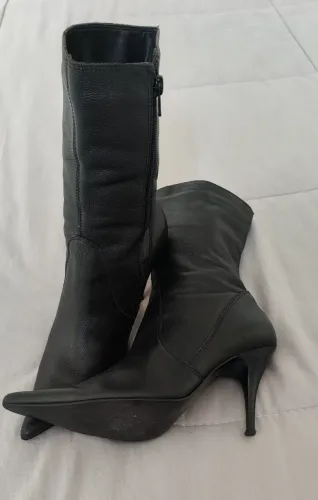 Bota bico fino