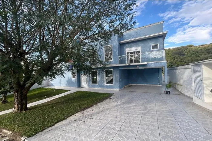 Casa a Venda Condomínio Ponderosa em São Roque/SP