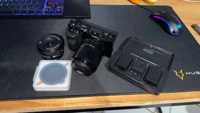 SONY ZVE10 + VILTROX 23mm + FILTRO ND + CAGE SMALLRIG + 3 BATERIAS + LENTE DO KIT