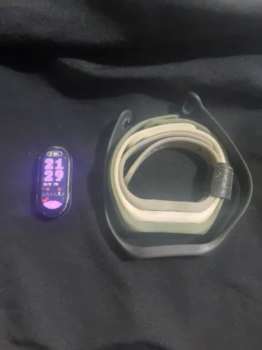 Relogio Xiaomi Miband 7 Preto + 3 pulseiras extras