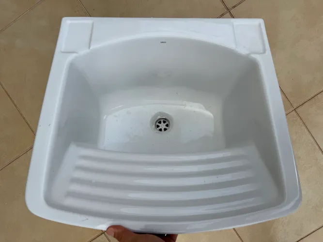 Tanque de louça Deca 