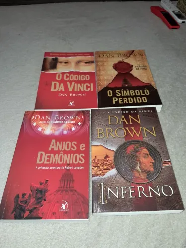 Kit 4 Livros Dan Brown - Saga Robert Langdon (Editora Arqueiro)