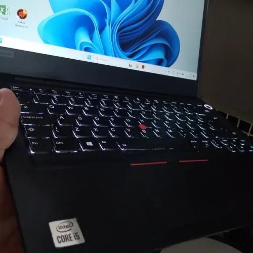 Notebook thinpad empresarial i5 decima com teclado iluminado
