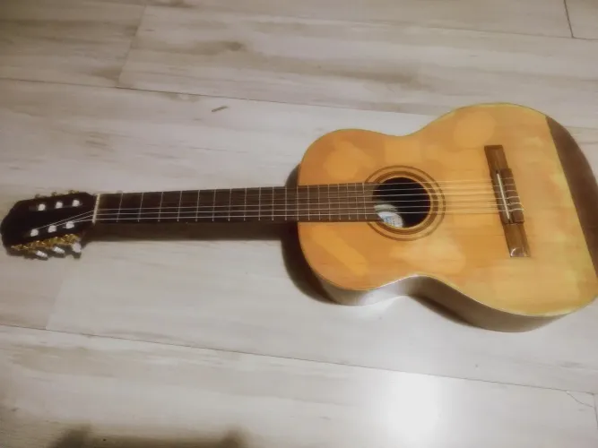Violão Di Giorgio, n.18 clássico encordoamento Nylon novo.