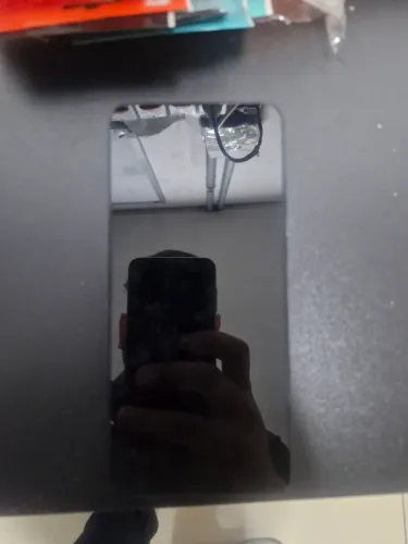 Celular a05 para retirar peça . Tela ok . Som ok . Botão on/off ok . Placa queimada 