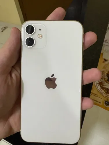 iPhone 11 64GB - Muito Conservado!