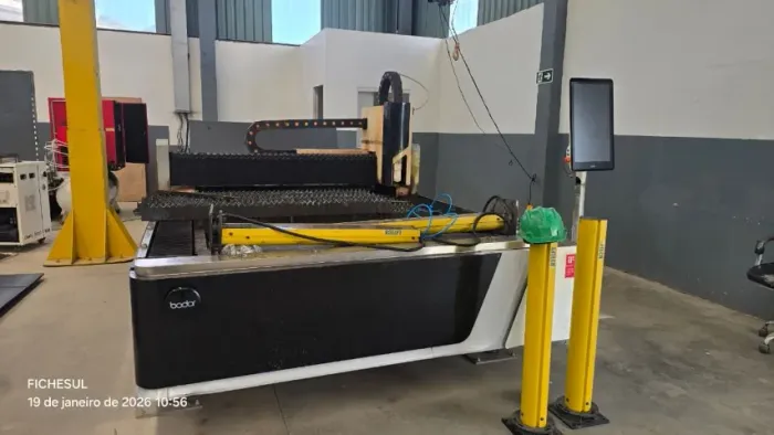 Máquina laser fiber Bodor 3000 W - completa 2020