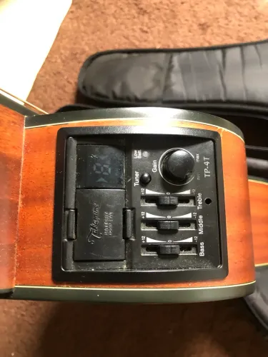 Violão Takamine GY11ME