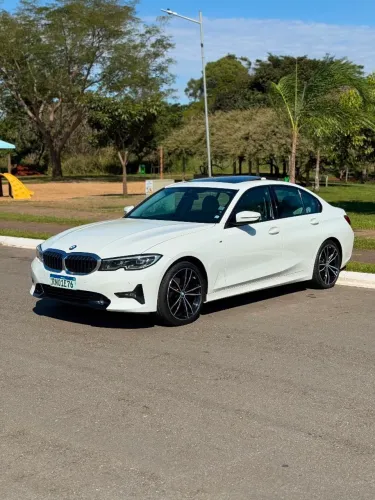 BMW 320I A 2.0 TB M Sport Activeflex 16V 4P 2022