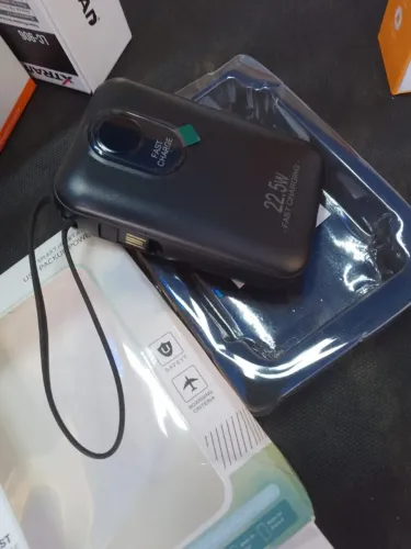 Power Bank preto 10.000 22.5W Fast Charge - Novo!