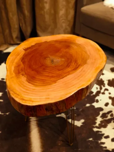 Mesa de centro e canto de madeira nobre (peroba) 6 cm de espessura - 57x48.
