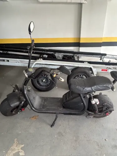Scooter elétrica