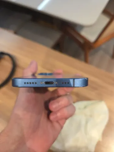 Iphone 13 - Com avarias