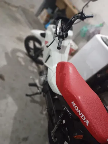 Vendo pop 110 2027 impecável já modelo novo rodas de liga leve zerada