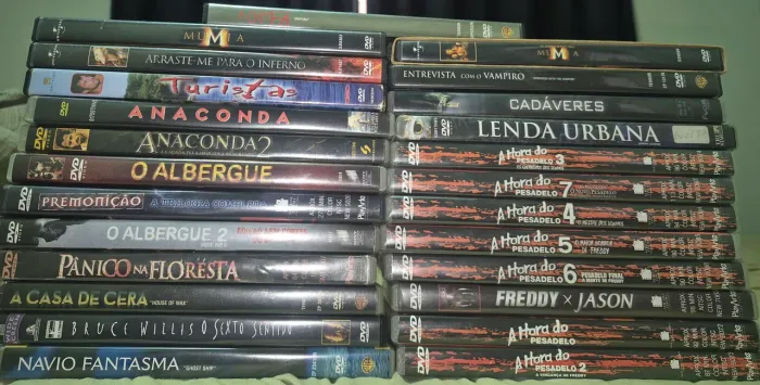 Lote 27 DVDs filmes de terror