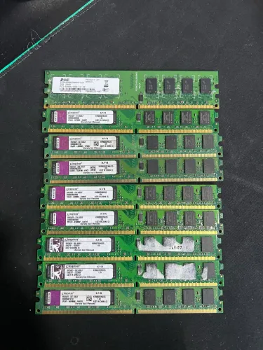 Lote de Memória Ram 2GB DDR2