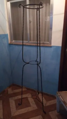 1 suporte para plantas