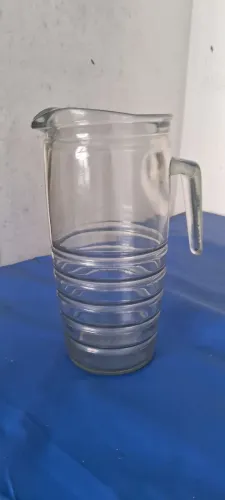 Jarra em vidro