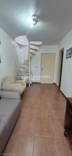 Cobertura de apartamento à venda no bairro Cristal - 1 dormitório e 76 m².