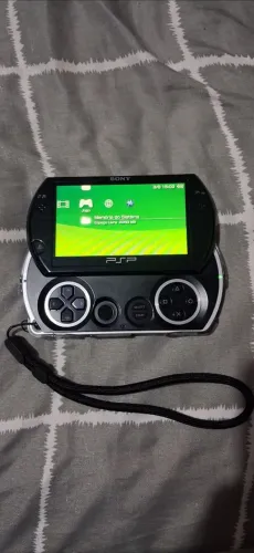Psp Go desbloqueado com otima duraçao de bateria