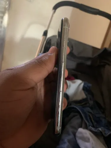 Troco esse iPhone 11 Pro  por ps4