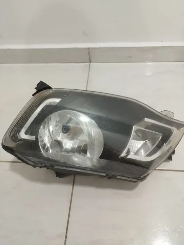 Farol kwid 2020