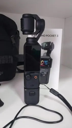 Câmera DJI Osmo Pocket 3 Original + Acessórios: Bolsa DJI +Cabo DJI + Carregador +2 Tripes