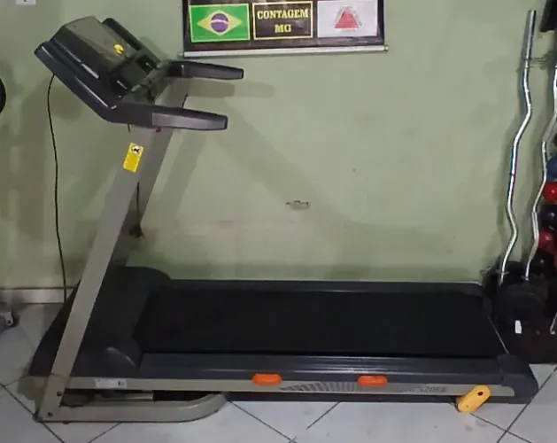 Ate 4x sem Juros - Esteira Elétrica Athletic Advanced 520ee - 16 Km - Profissional 