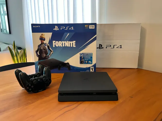 PlayStation 4 slim (1tb)