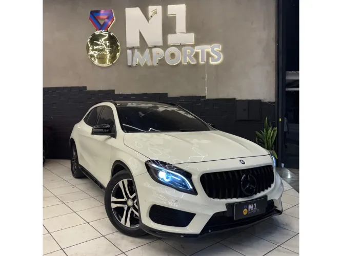 Mercedes-Benz GLA 250 Sport TB 16V 4X4 211cv Aut. 2017