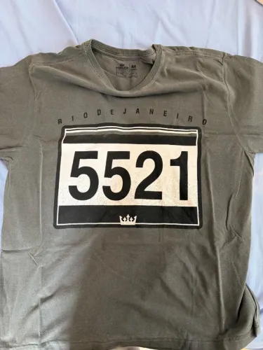 Camiseta Osklen tamanho M em bom estado