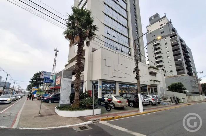 O espaço ideal para o seu negócio: Sala comercial no Centro da Palhoça