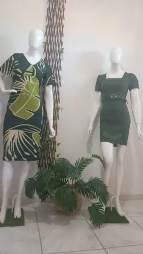 Vendo 2 Manequins de Fibra cada R$620,00