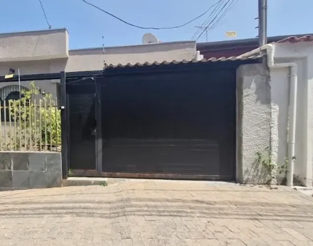 PORTÃO DE GARAGEM DE CORRER COM SOCIAL EMBUTIDO DE ABRIR  