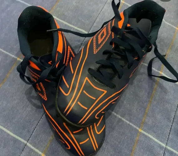 Chuteira umbro tamanho 40