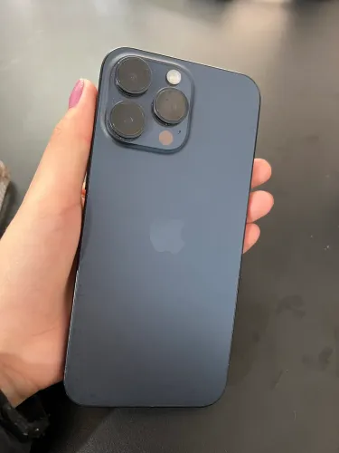 iPhone 15 pro Max - 256g titânio azul 