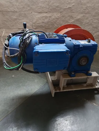 MOTOR/REDUTOR WEG 380V/220V