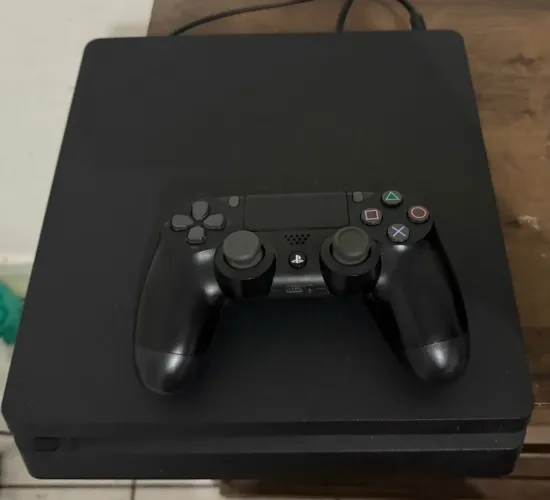 Ps4 Slim 1tb desbloqueado - Aceito Cartão