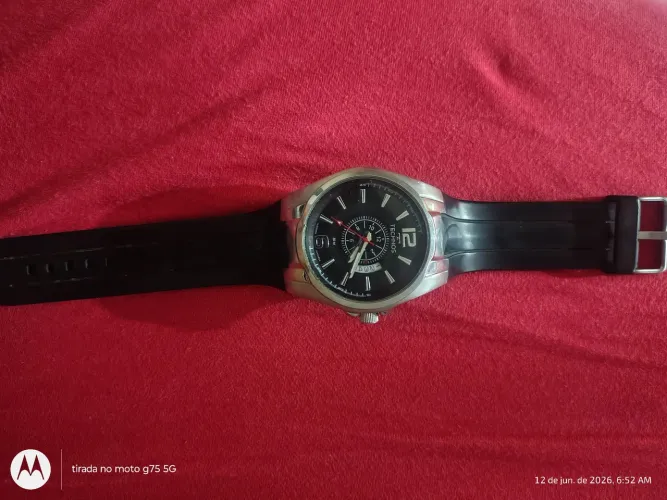 Relógio Technos modelo Skymaster (2115KTB/8P)