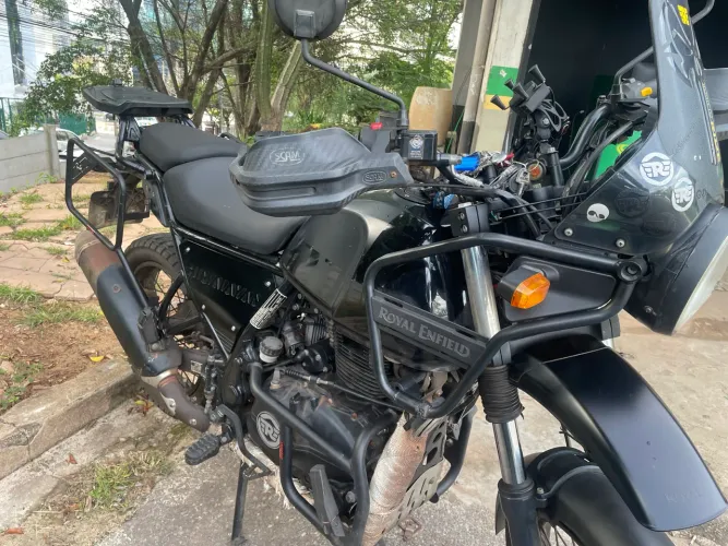 Vendo ou troco Himalayan 411cc