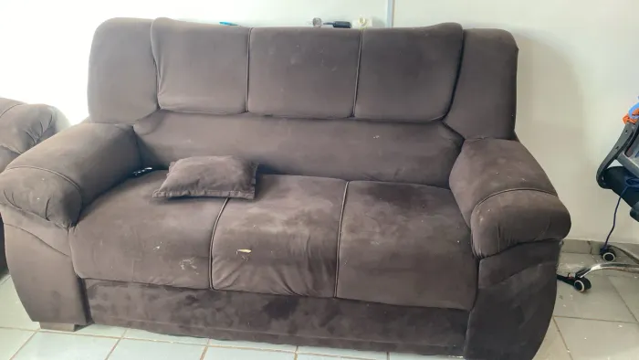 Sofá de 2 e 3 lugares 
