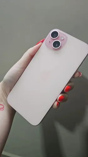 iPhone 15 Plus
